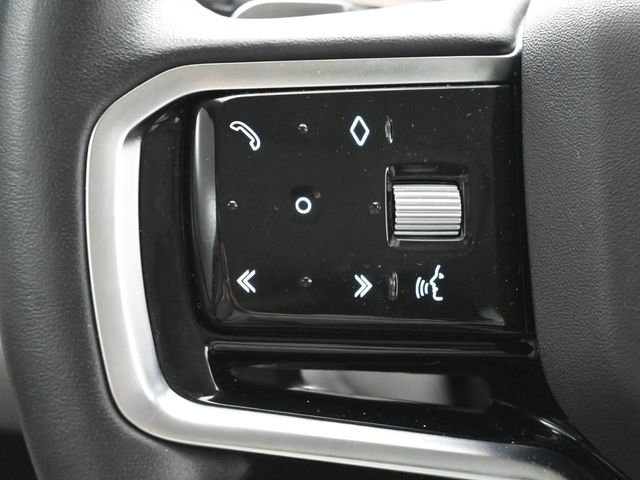 Used 2023 Land Rover Range Rover Evoque R-Dynamic SE image 21