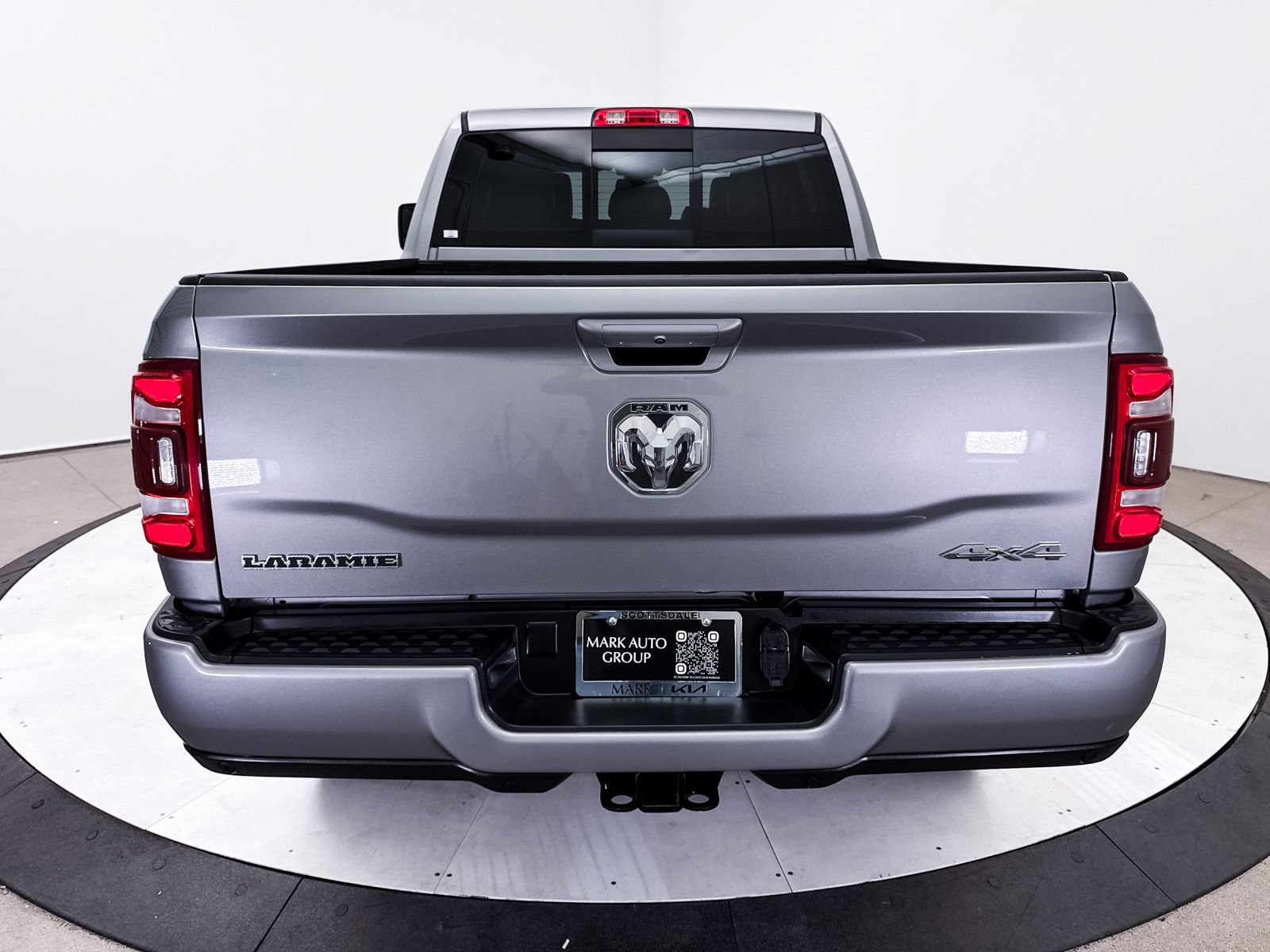 Used 2024 RAM 2500 Laramie w/ Protection Group AWD/4WD image 18