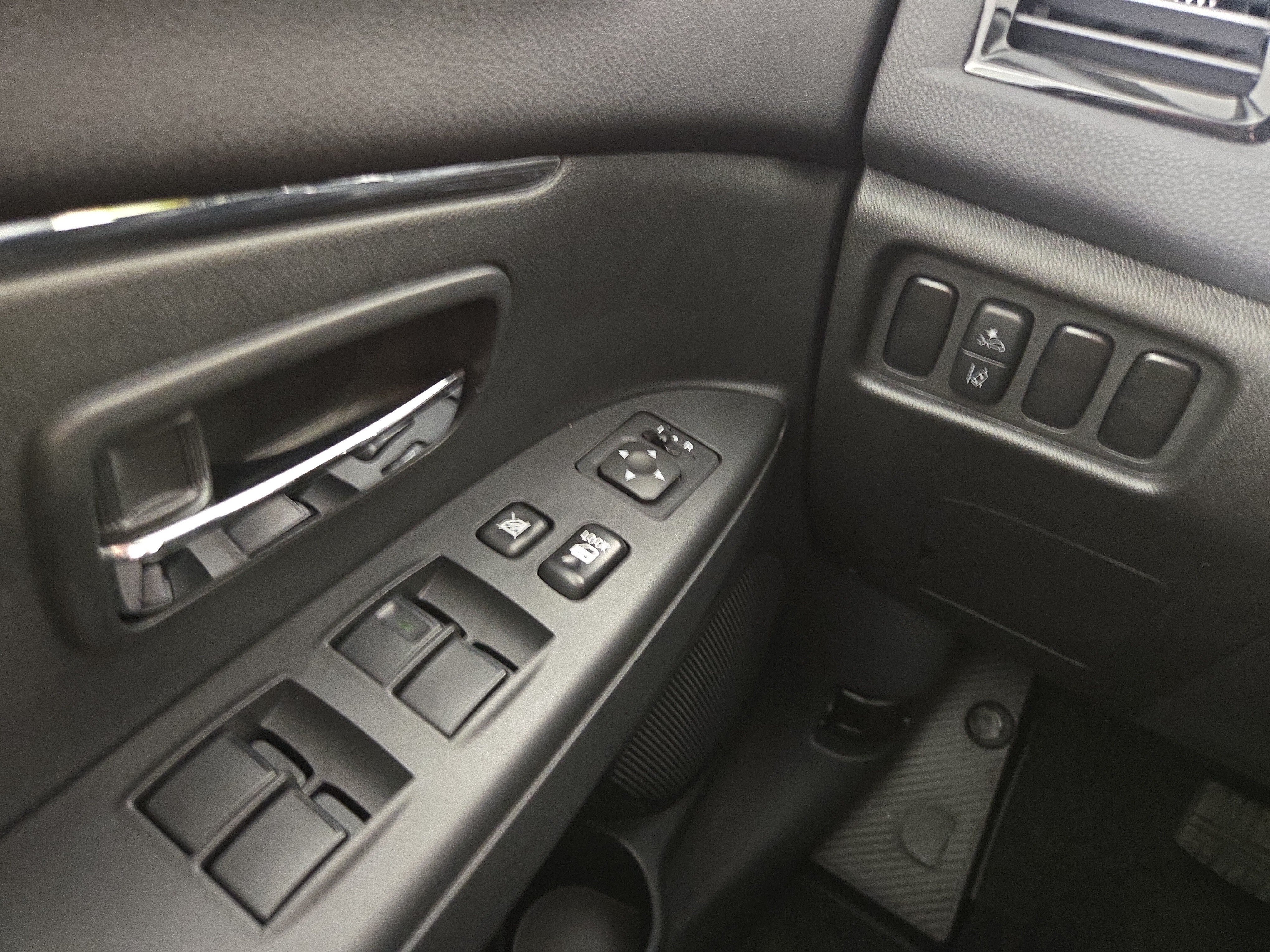 New 2026 Mitsubishi Outlander Sport LE AWD/4WD image 25