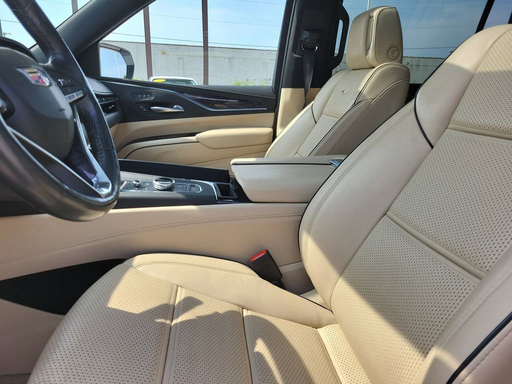 Used 2022 Cadillac Escalade ESV Premium Luxury AWD/4WD image 22