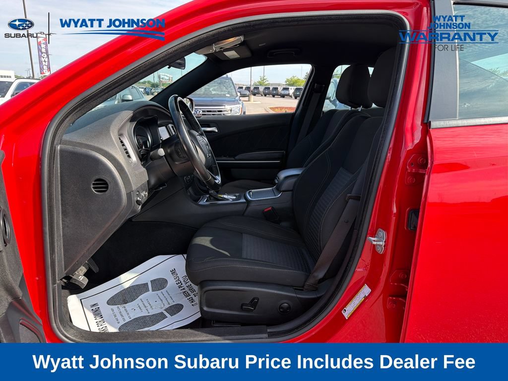 Used 2023 Dodge Charger SXT RWD image 15