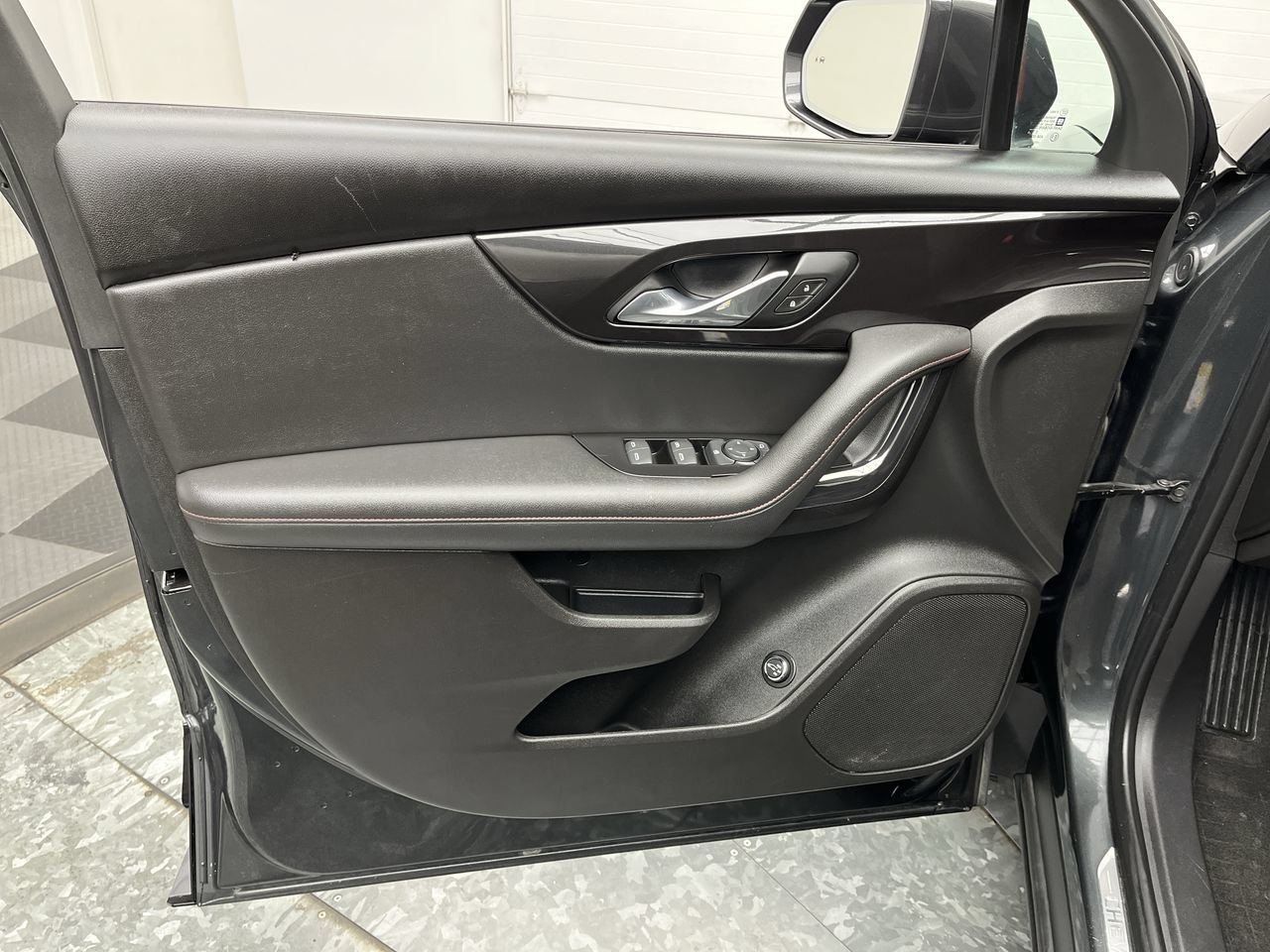 Used 2020 Chevrolet Blazer RS w/ LPO, Floor Liner Package AWD/4WD image 8