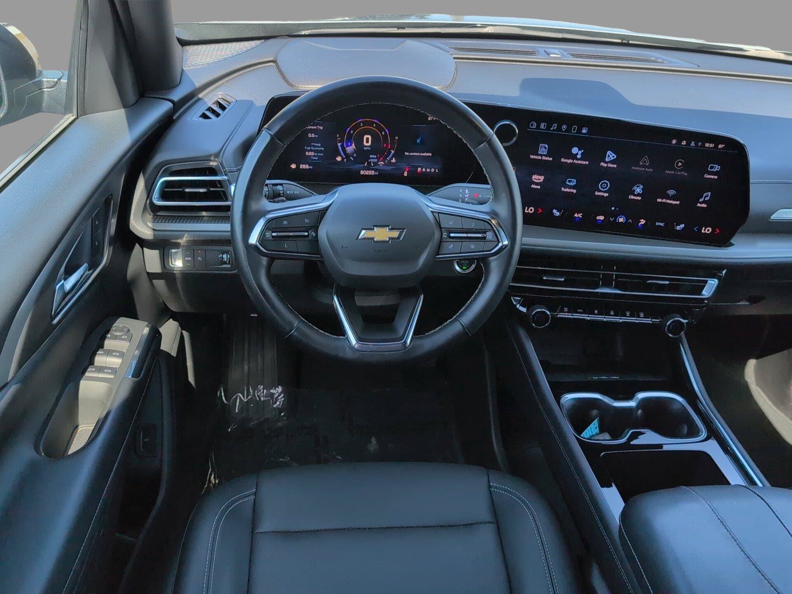 Certified 2025 Chevrolet Traverse LT FWD image 30