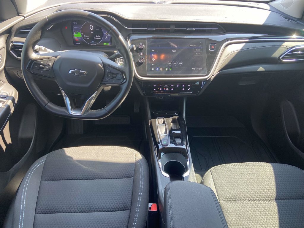Used 2023 Chevrolet Bolt EUV LT w/ Comfort Package FWD image 11