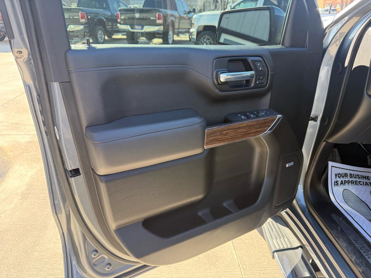 Used 2021 Chevrolet Silverado 1500 High Country w/ LPO, Dark Essentials Package image 11