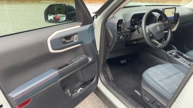 Used 2024 Ford Bronco Sport Heritage w/ Heritage Convenience Package AWD/4WD image 4