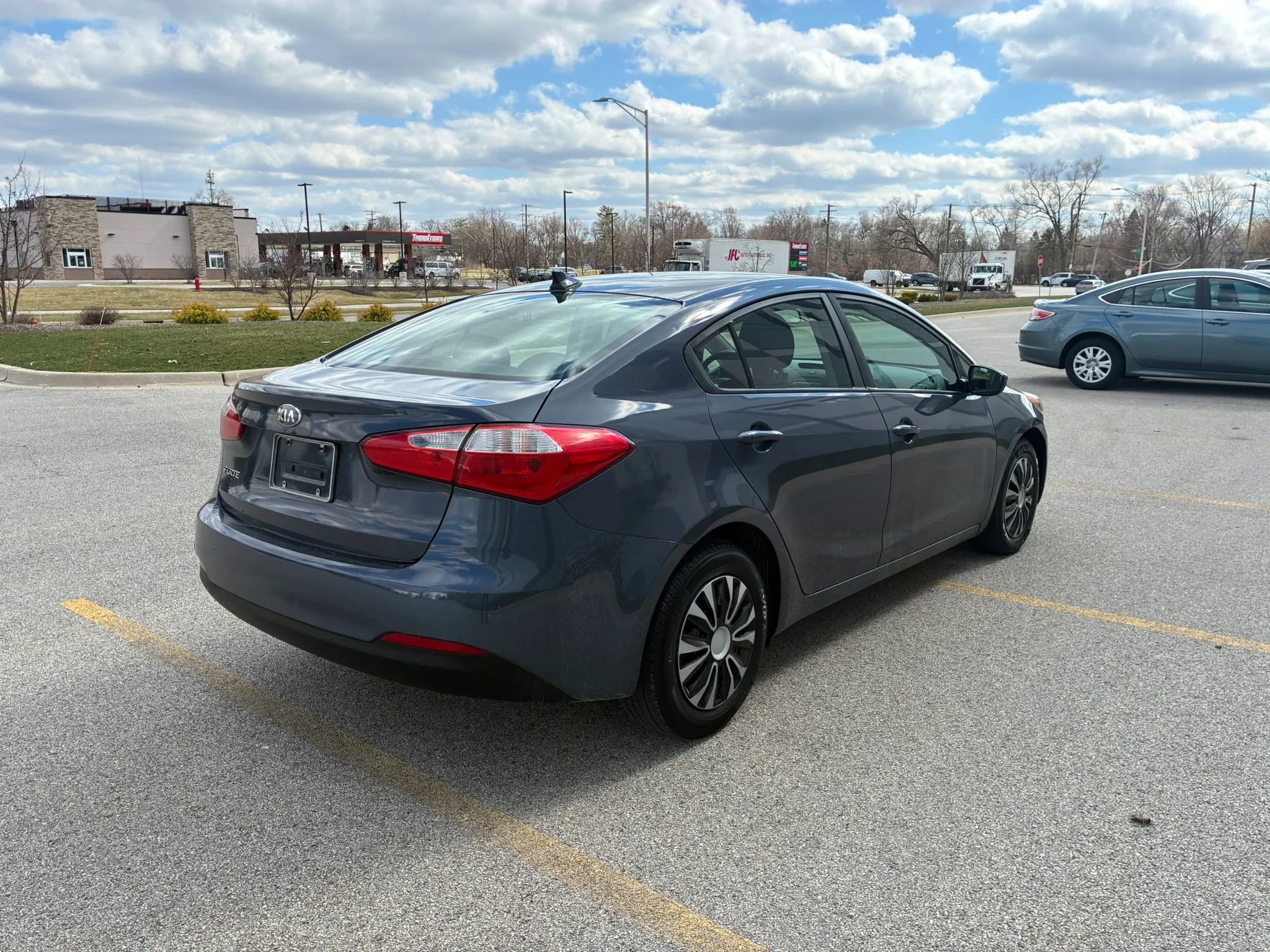 Used 2016 Kia Forte LX image 5