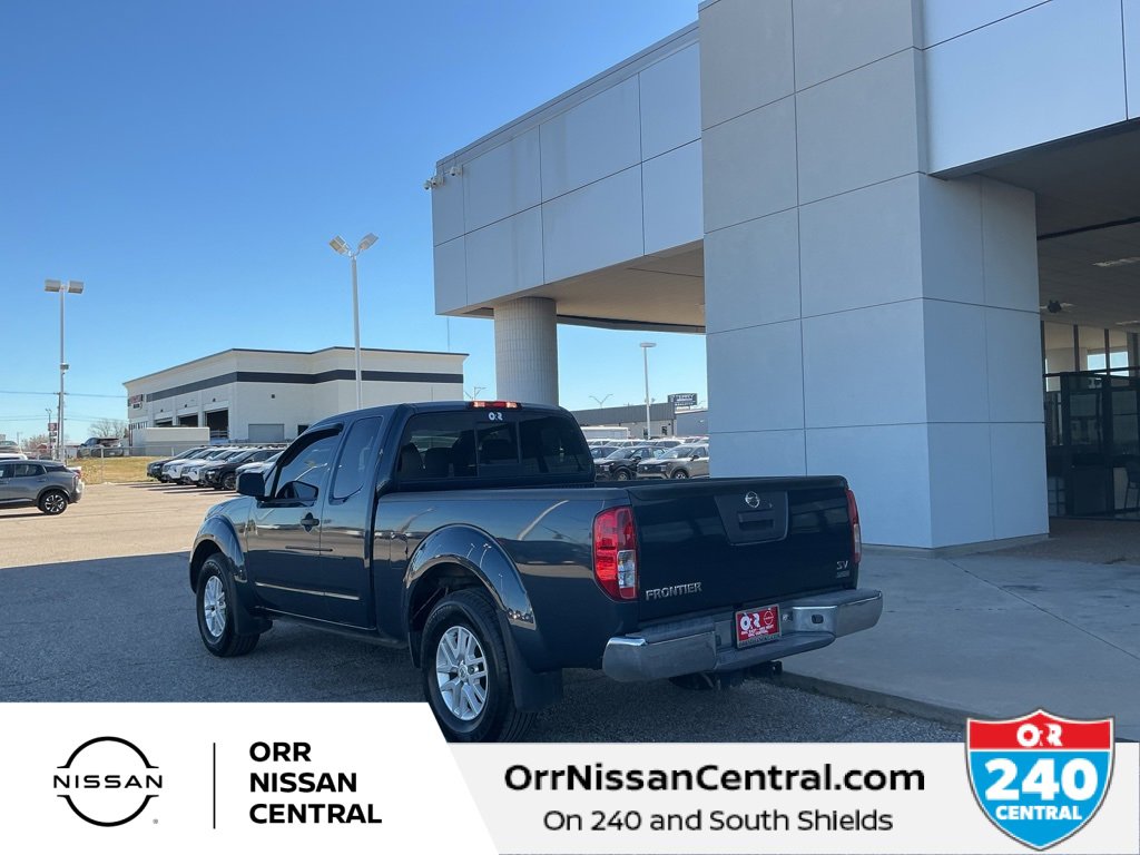 Used 2017 Nissan Frontier SV image 7