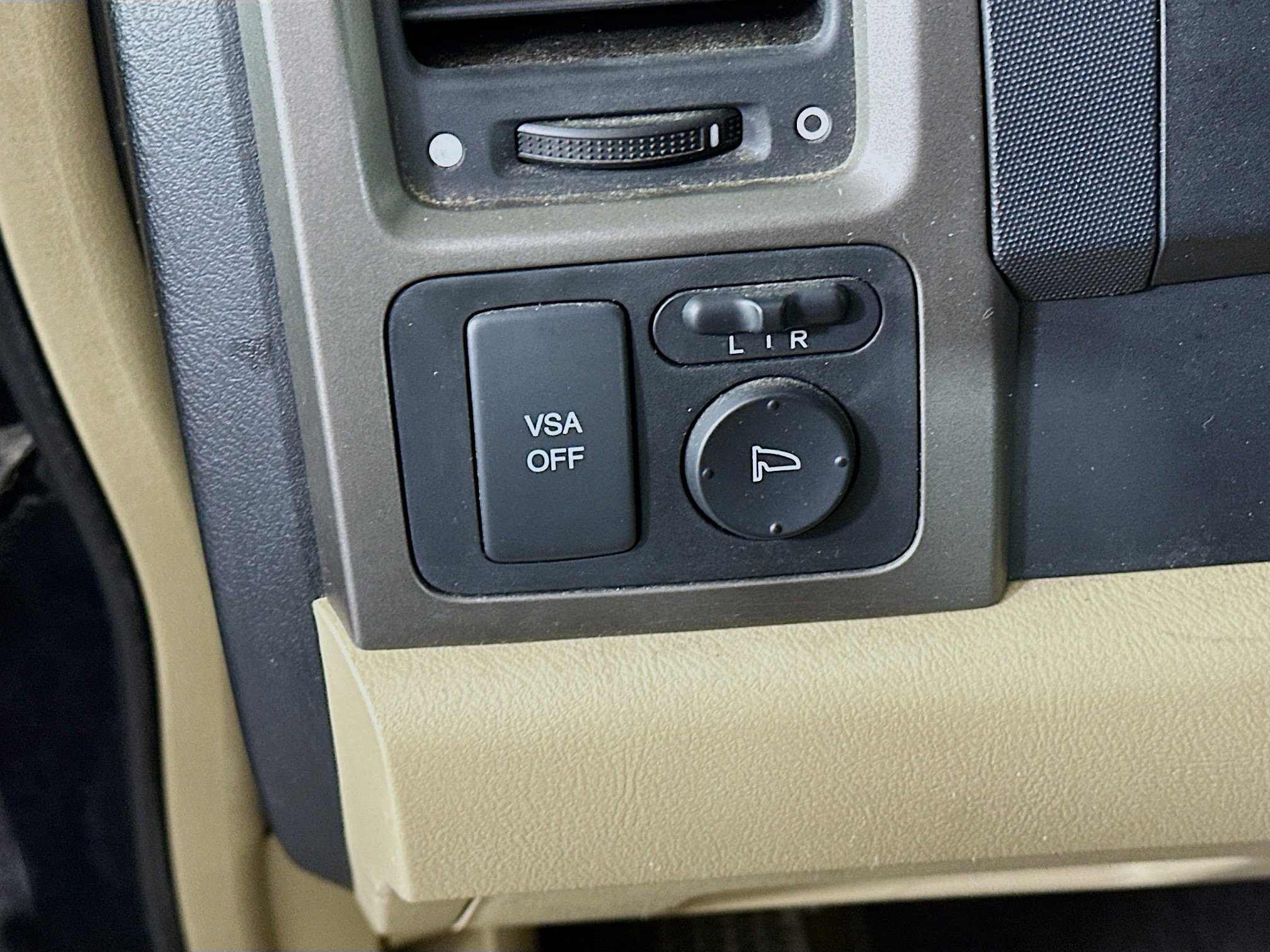 Used 2008 Honda CR-V EX-L image 17