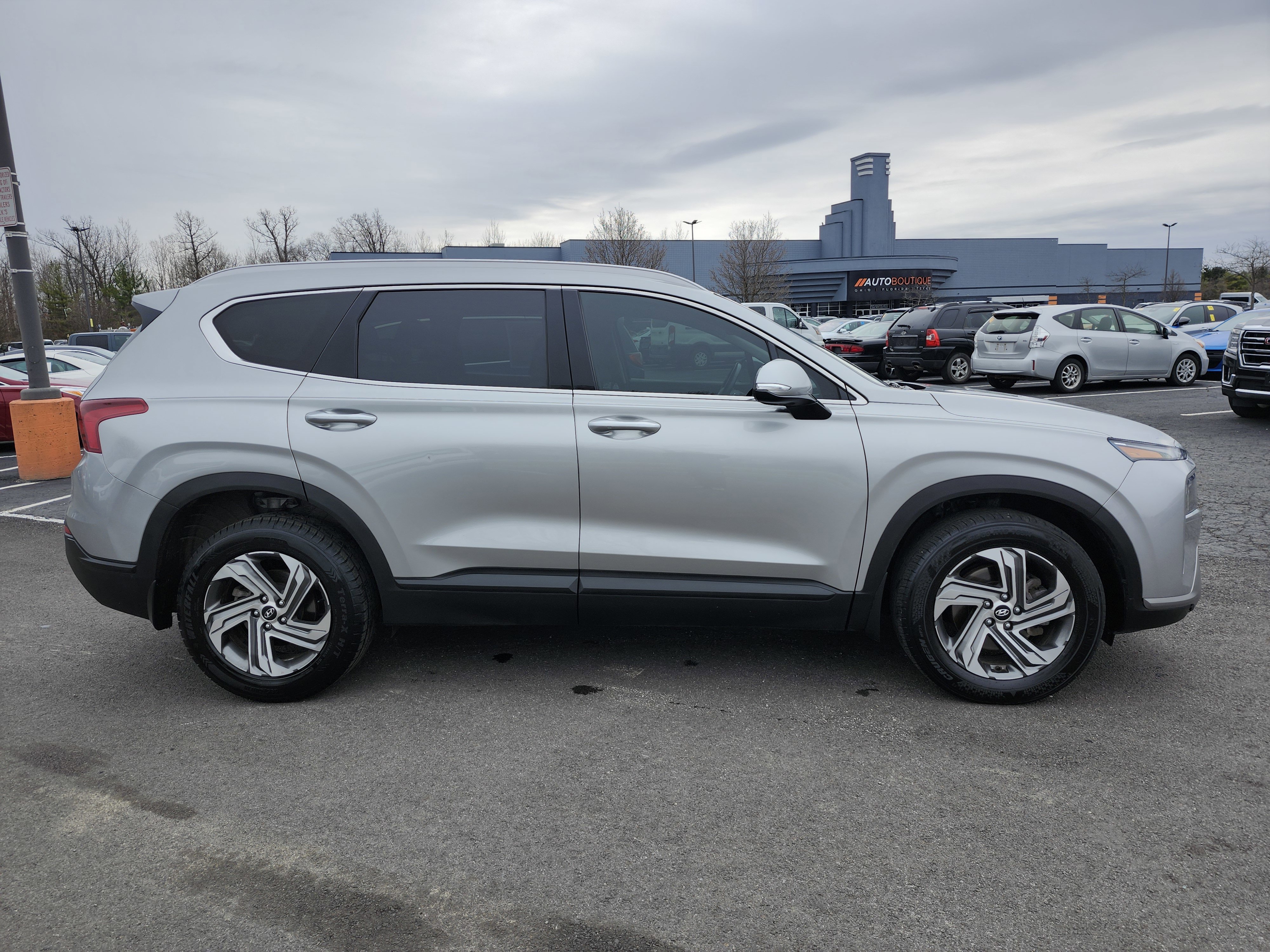 Used 2023 Hyundai Santa Fe SEL FWD image 21