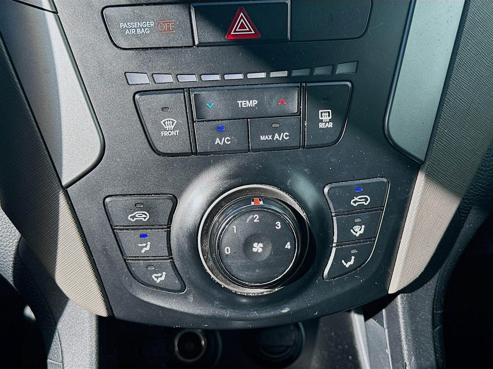 Used 2017 Hyundai Santa Fe Sport image 12