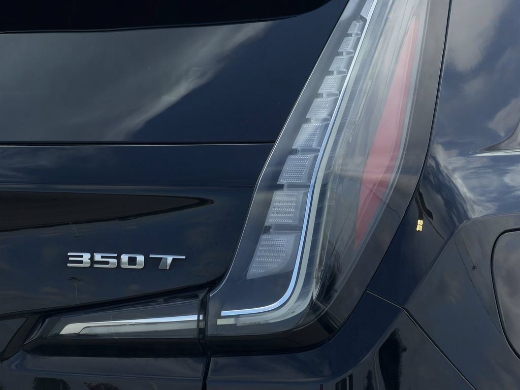 Used 2020 Cadillac XT4 Sport w/ Cold Weather Package FWD image 10