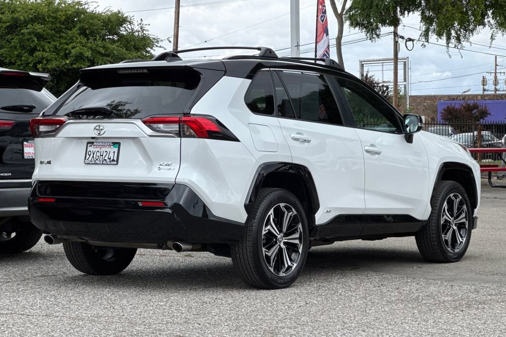 Certified 2025 Toyota RAV4 XSE w/ Weather Package AWD/4WD image 3