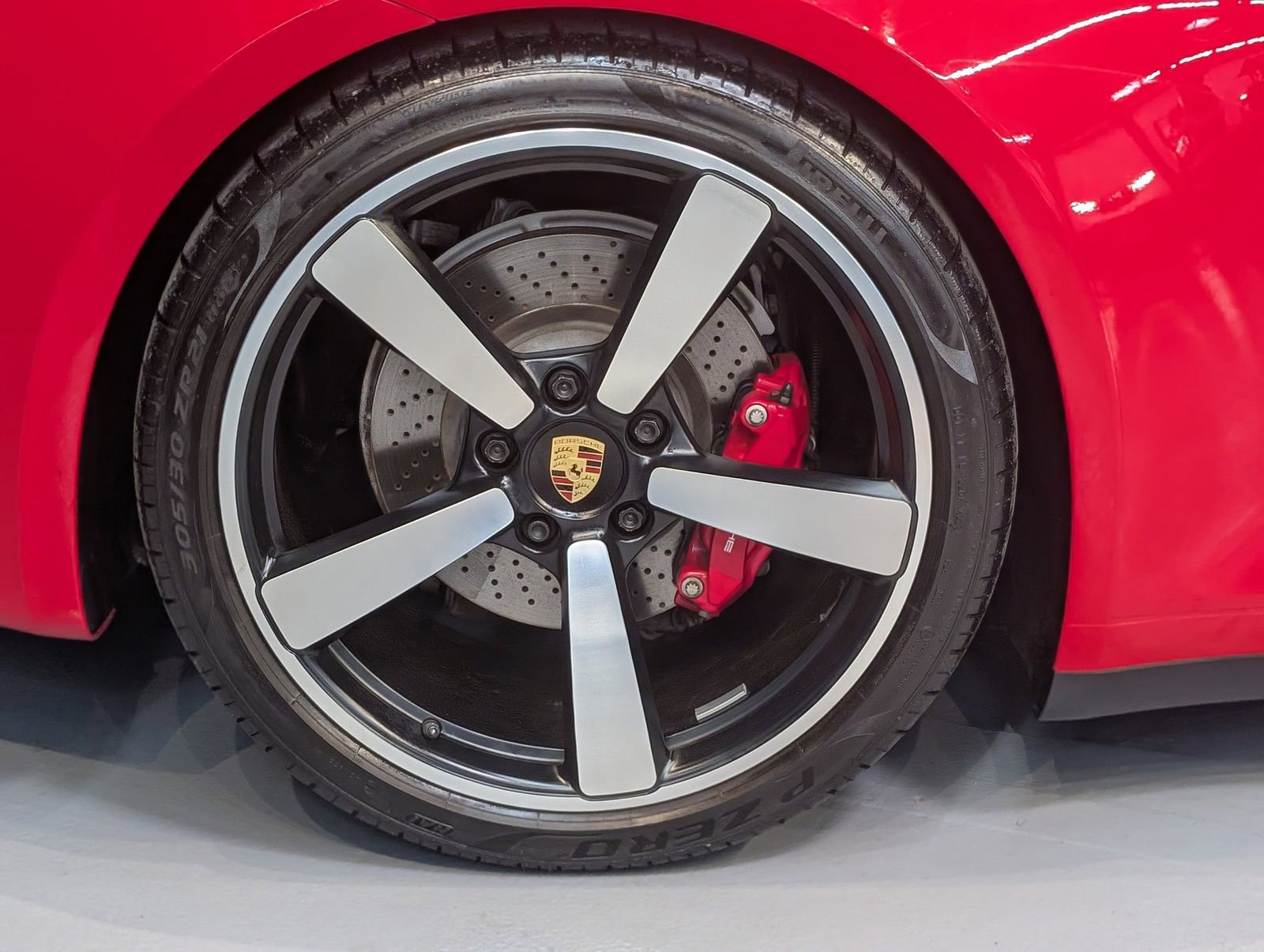 Certified 2022 Porsche 911 Targa 4S w/ Premium Package image 12