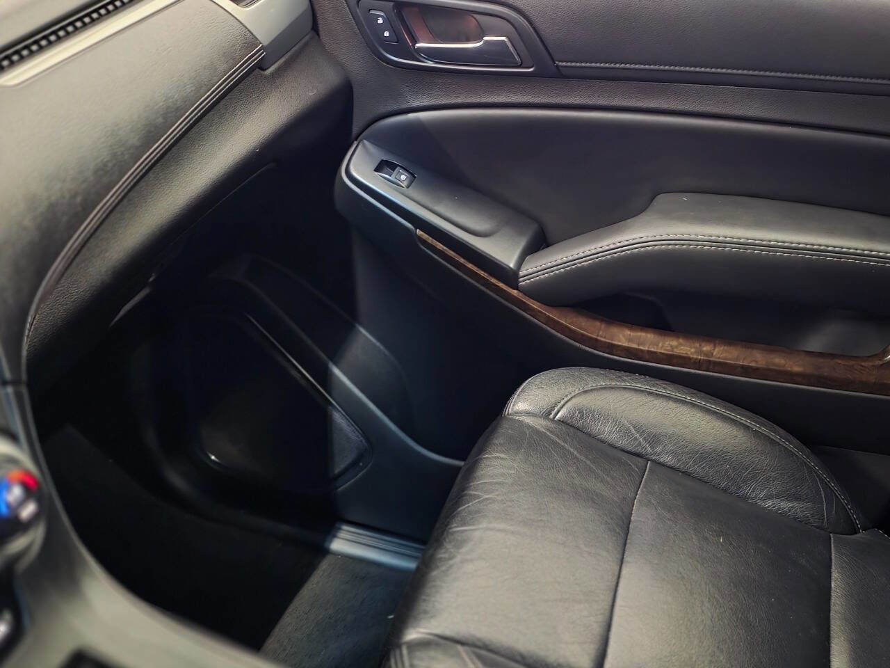 Used 2016 Chevrolet Tahoe LS image 13