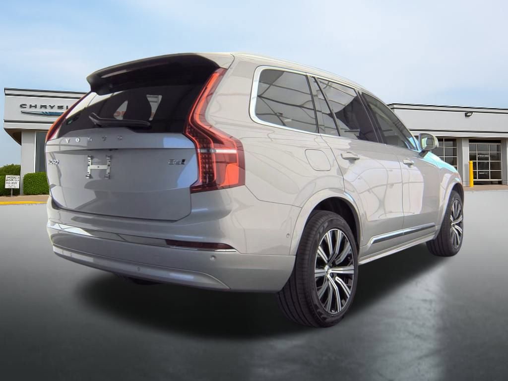Used 2025 Volvo XC90 B6 Plus image 34