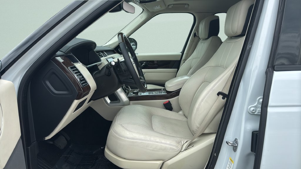 Used 2018 Land Rover Range Rover Supercharged AWD/4WD image 9