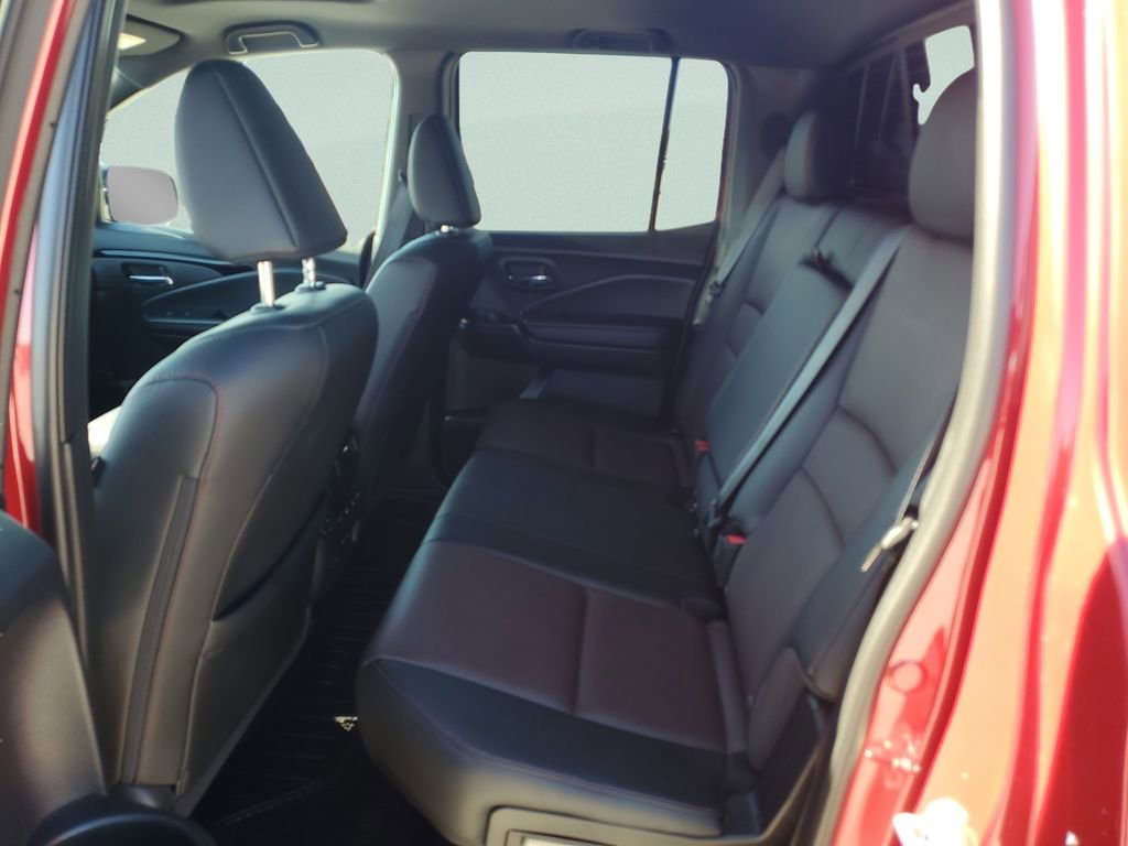 Used 2025 Honda Ridgeline Black Edition image 9