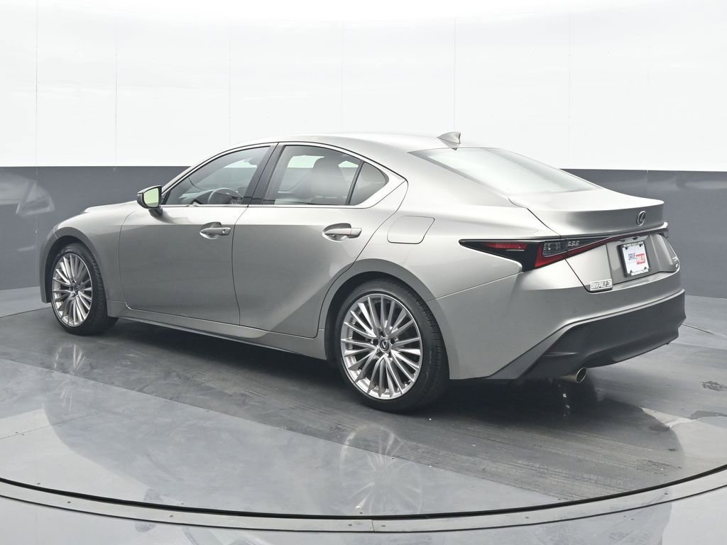 Used 2023 Lexus IS 300 AWD w/ Premium Package image 4