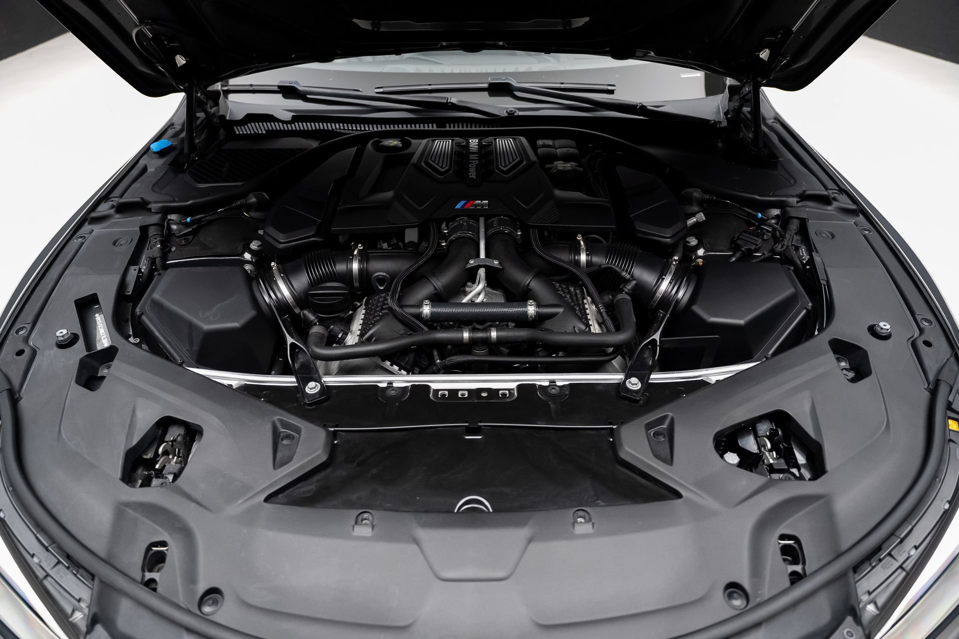 Used 2022 BMW M8 Competition w/ M Carbon Exterior Package AWD/4WD image 81