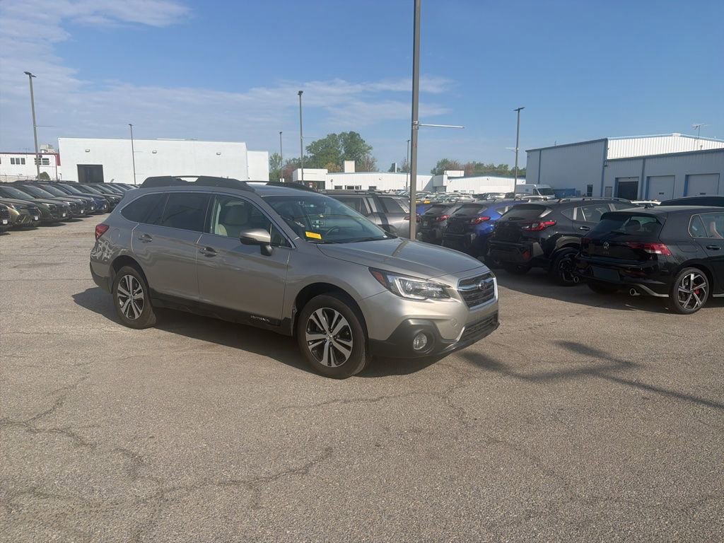 Used 2019 Subaru Outback 2.5i Limited image 1
