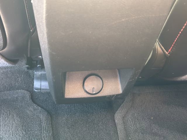 Used 2016 Chevrolet Equinox LTZ w/ Enhanced Convenience Package image 17