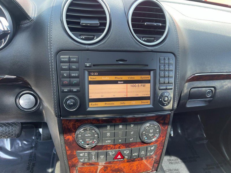 Used 2010 Mercedes-Benz GL 550 4MATIC image 33
