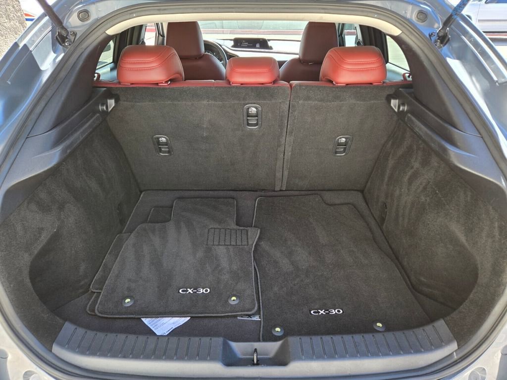 Used 2024 MAZDA CX-30 AWD 2.5 S w/ Preferred Package image 17