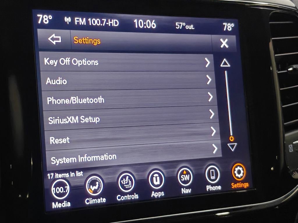 Used 2021 Jeep Grand Cherokee Laredo X image 46