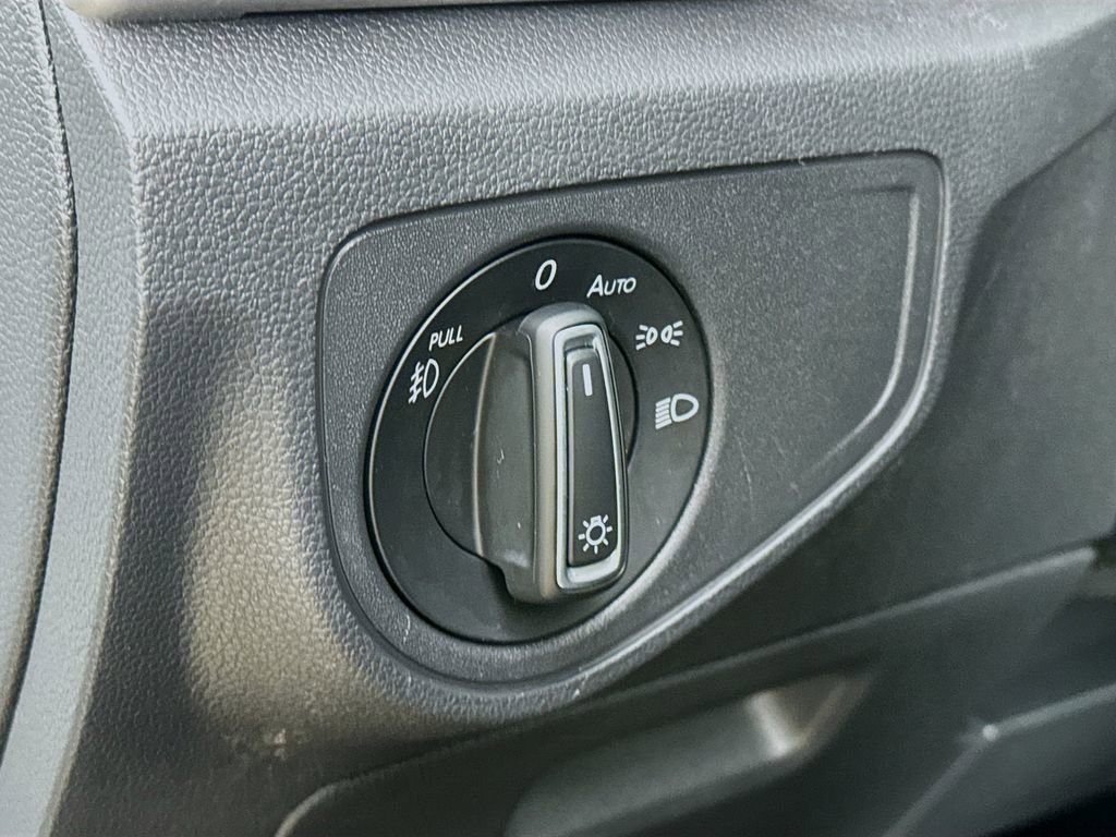 Used 2018 Volkswagen Atlas SE AWD/4WD image 12