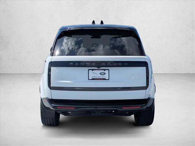 New 2026 Land Rover Range Rover Long Wheelbase SE image 8