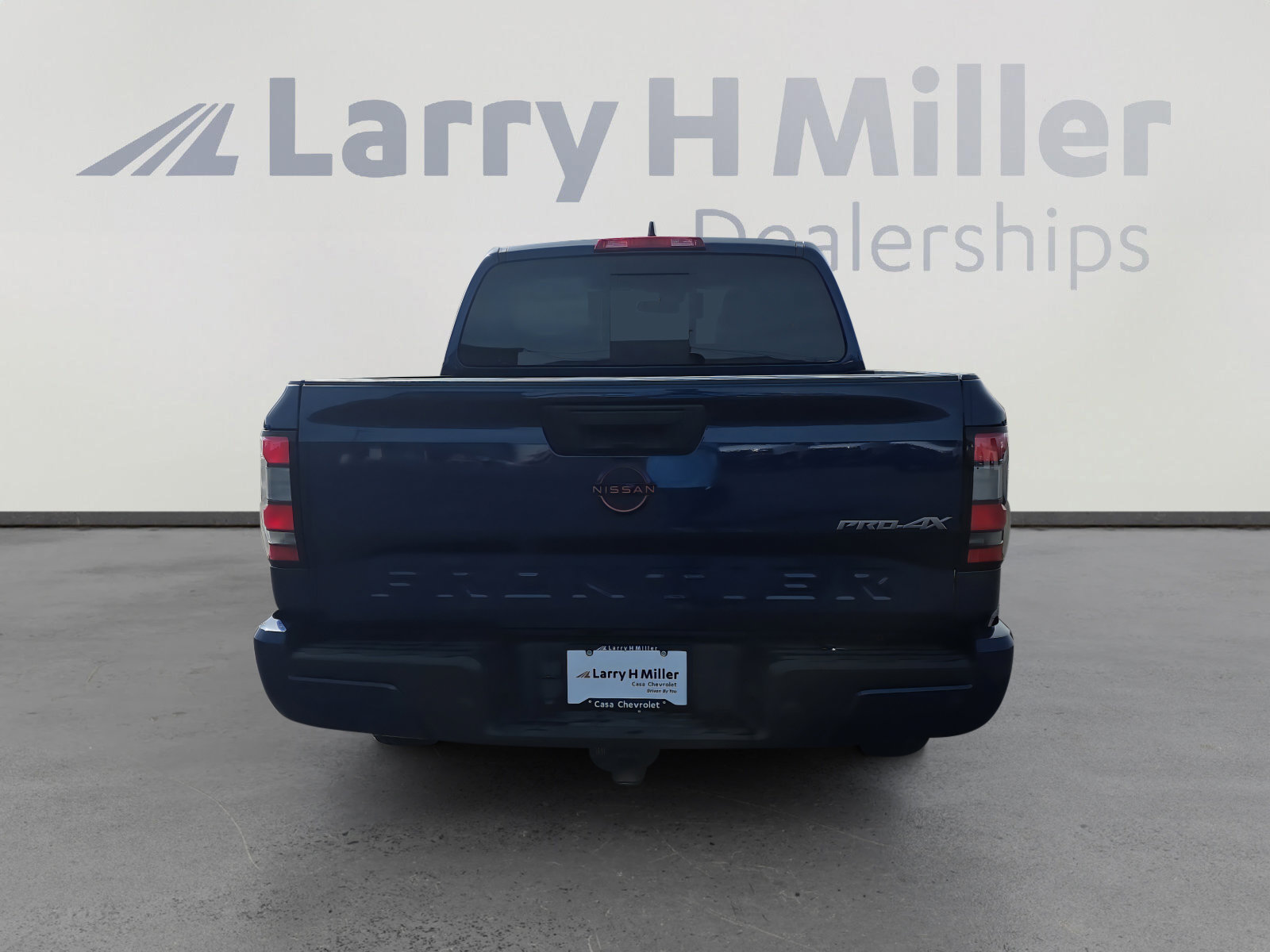 Used 2022 Nissan Frontier PRO-4X image 4