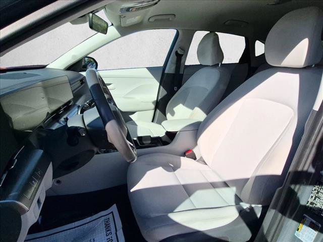 Used 2025 Hyundai Kona SEL FWD image 16