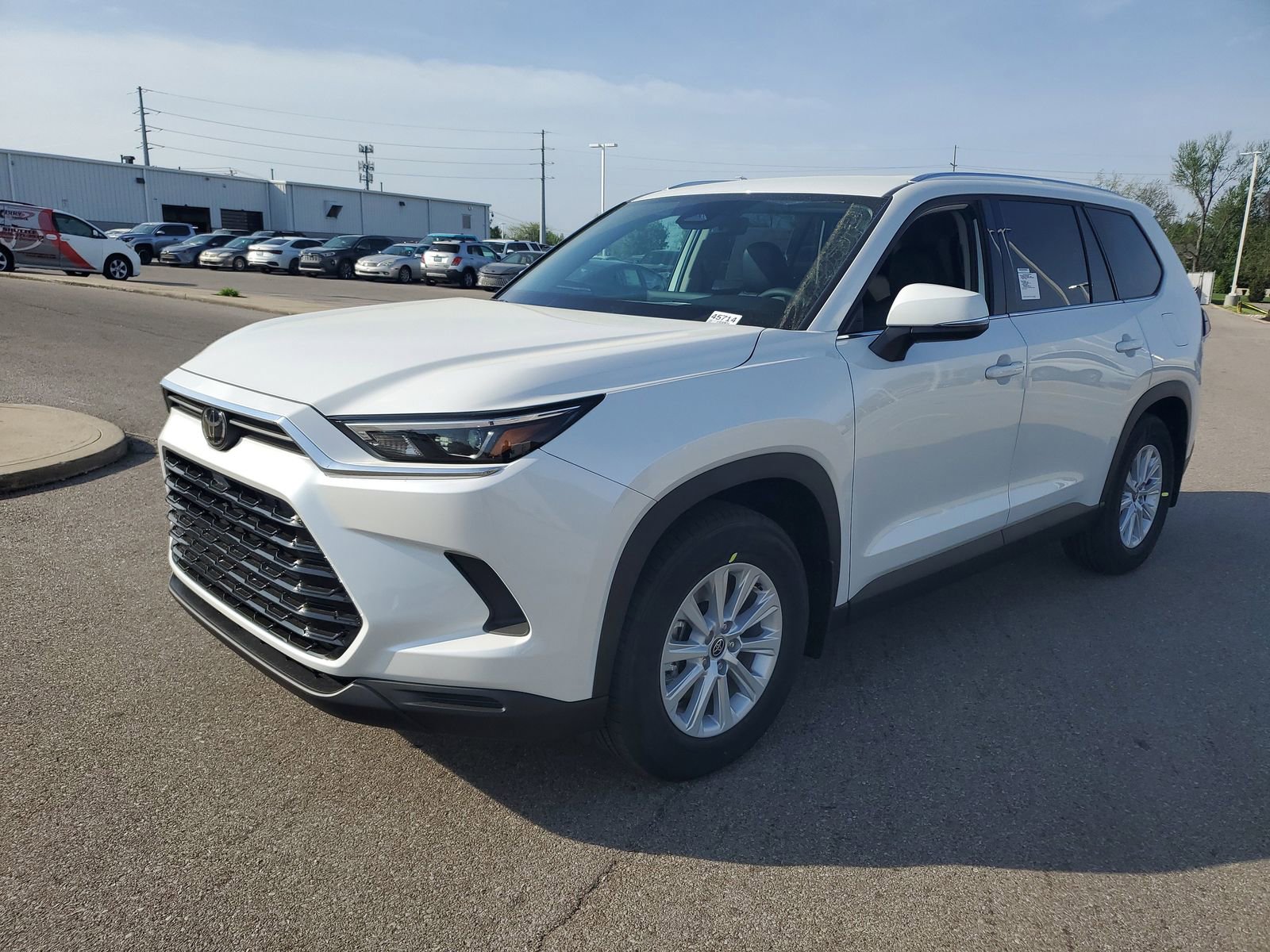 New 2026 Toyota Grand Highlander XLE image 2