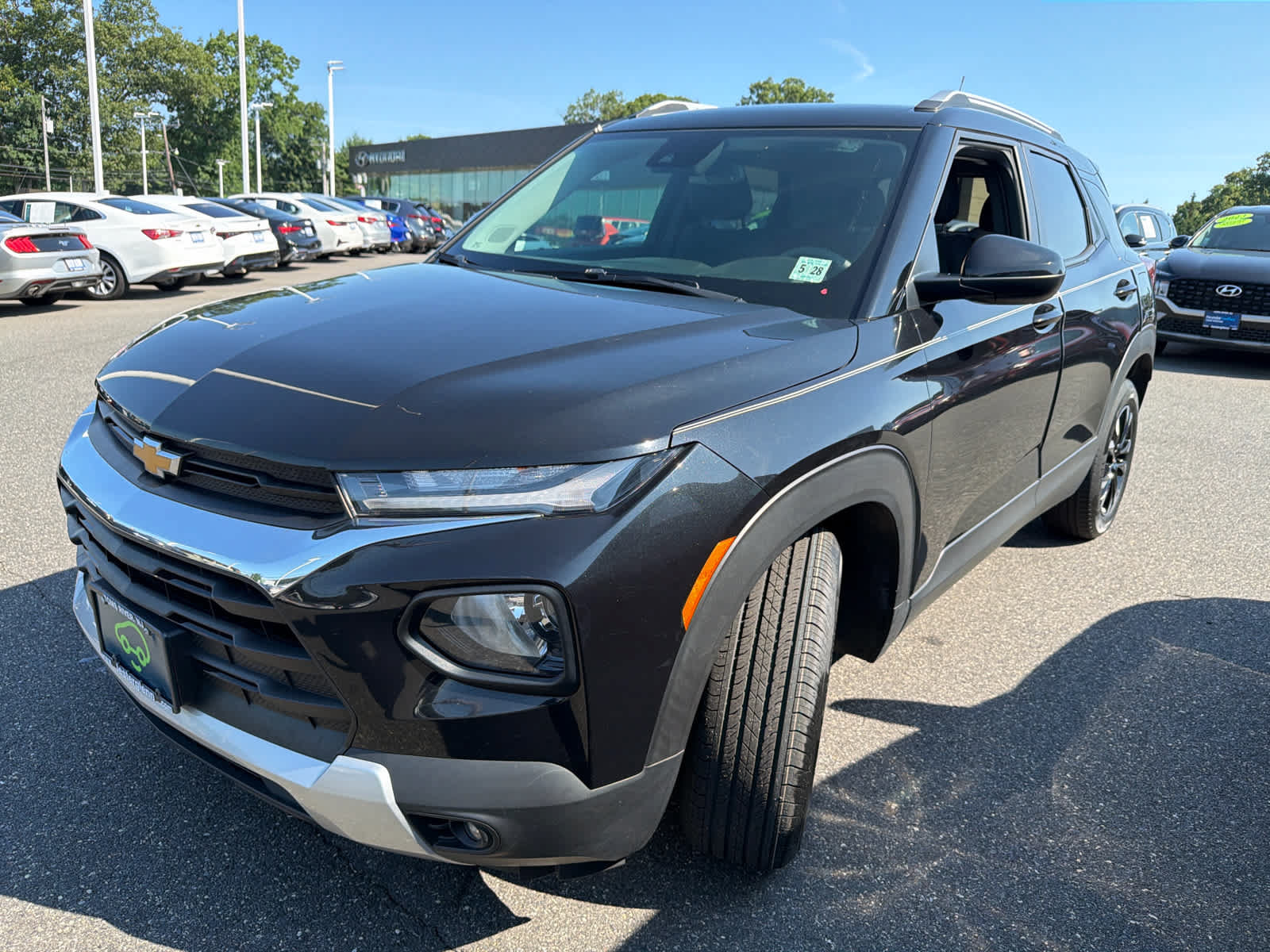 Certified 2023 Chevrolet TrailBlazer LT w/ Convenience Package FWD image 6