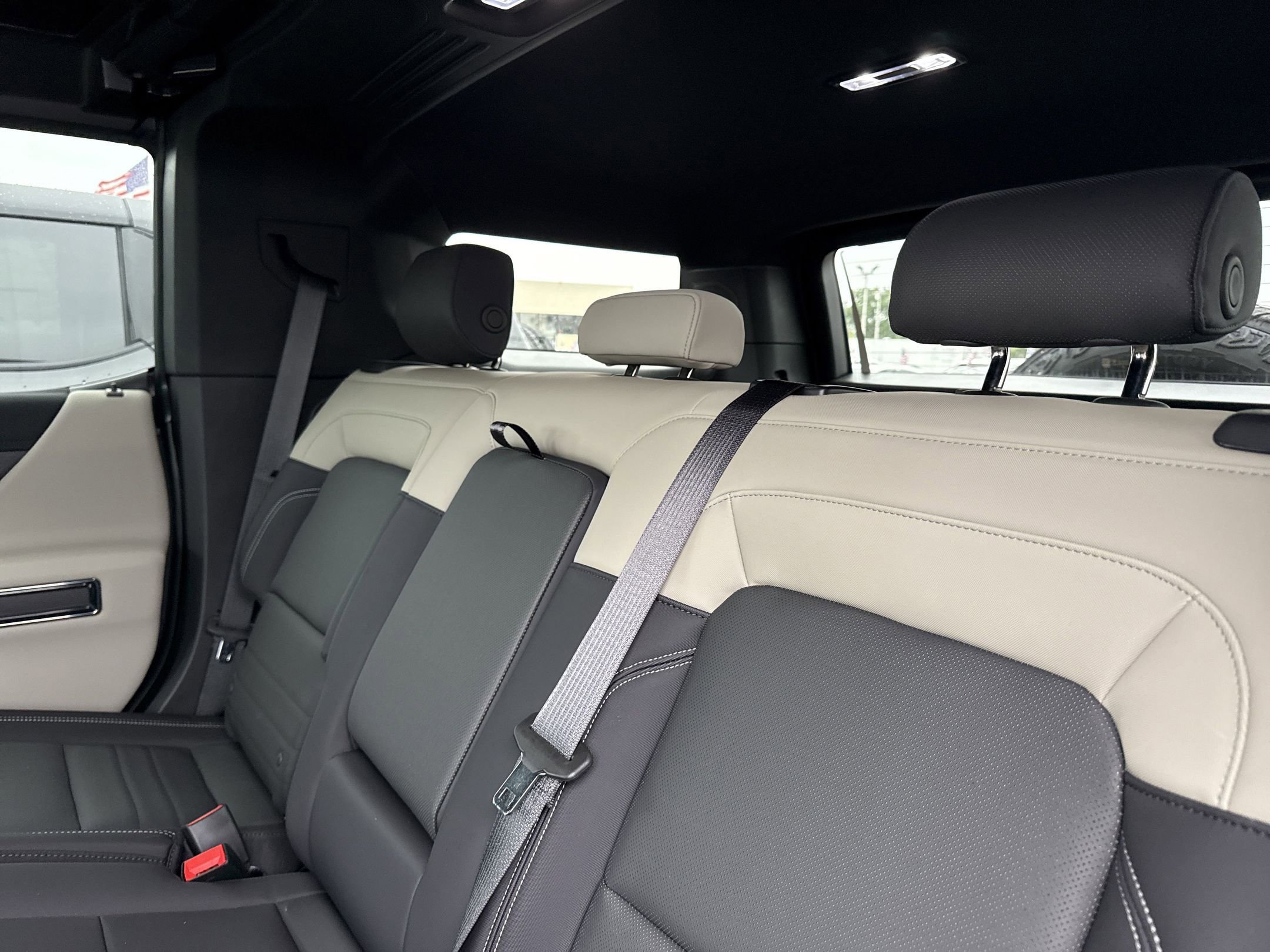 New 2026 GMC Hummer EV SUV image 15