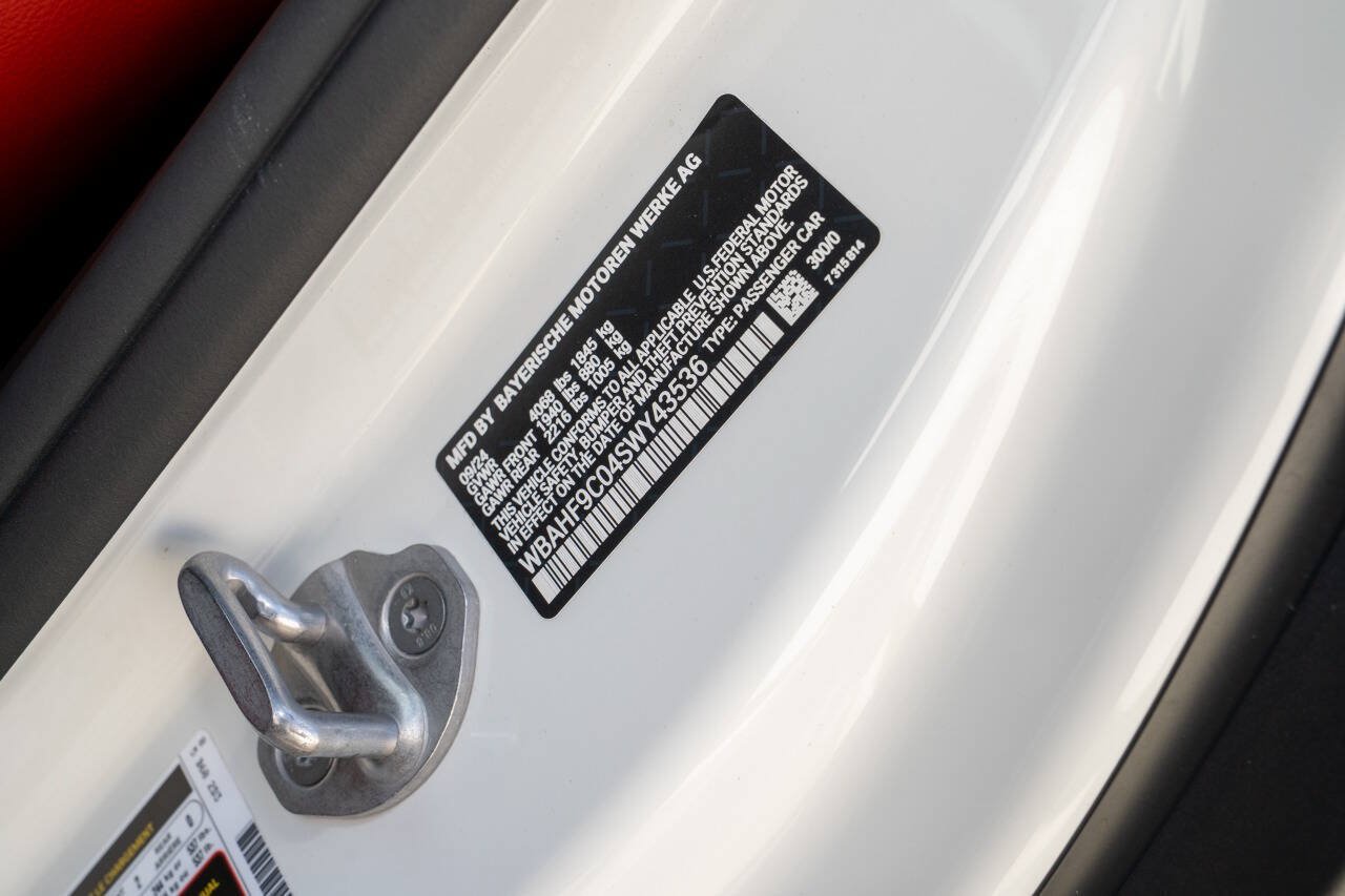 Used 2025 BMW Z4 M40i w/ Edition RWD image 63