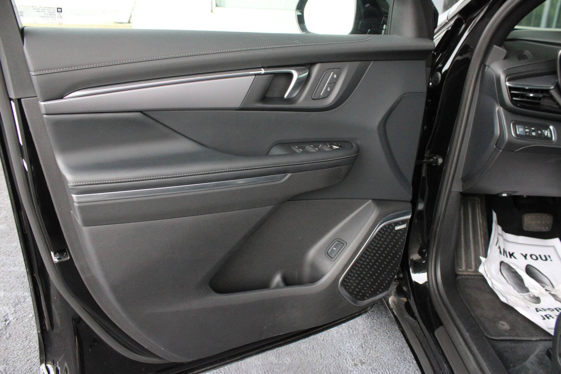 Used 2026 Buick Enclave Sport Touring AWD/4WD image 11