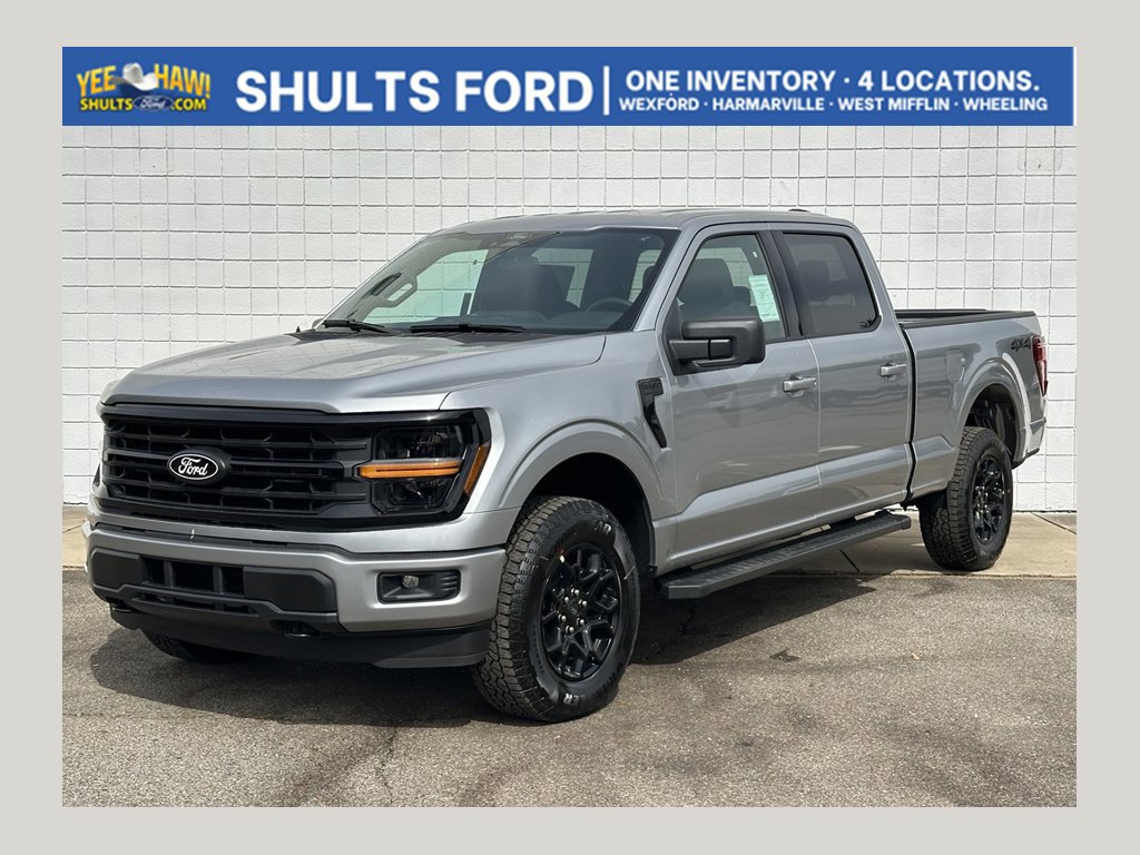New 2026 Ford F150 XLT w/ XLT Black Appearance Package