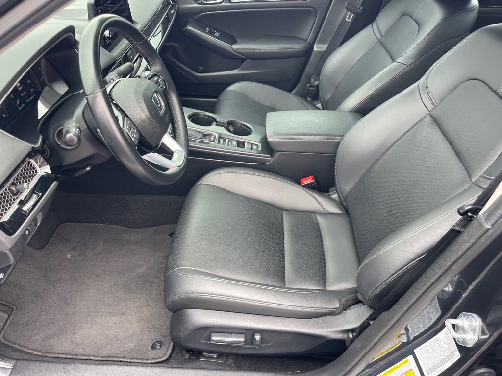 Used 2024 Honda Civic Touring image 10