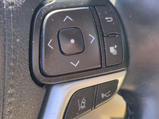 Used 2017 Toyota Highlander Limited Platinum image 18