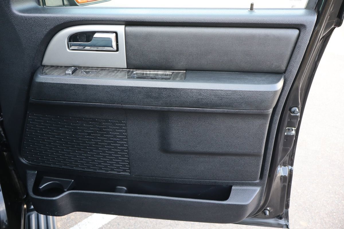 Used 2015 Ford Expedition EL Limited image 24