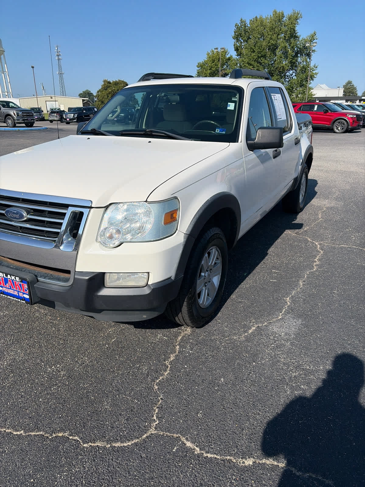 Used 2008 Ford Explorer Sport Trac XLT RWD image 3