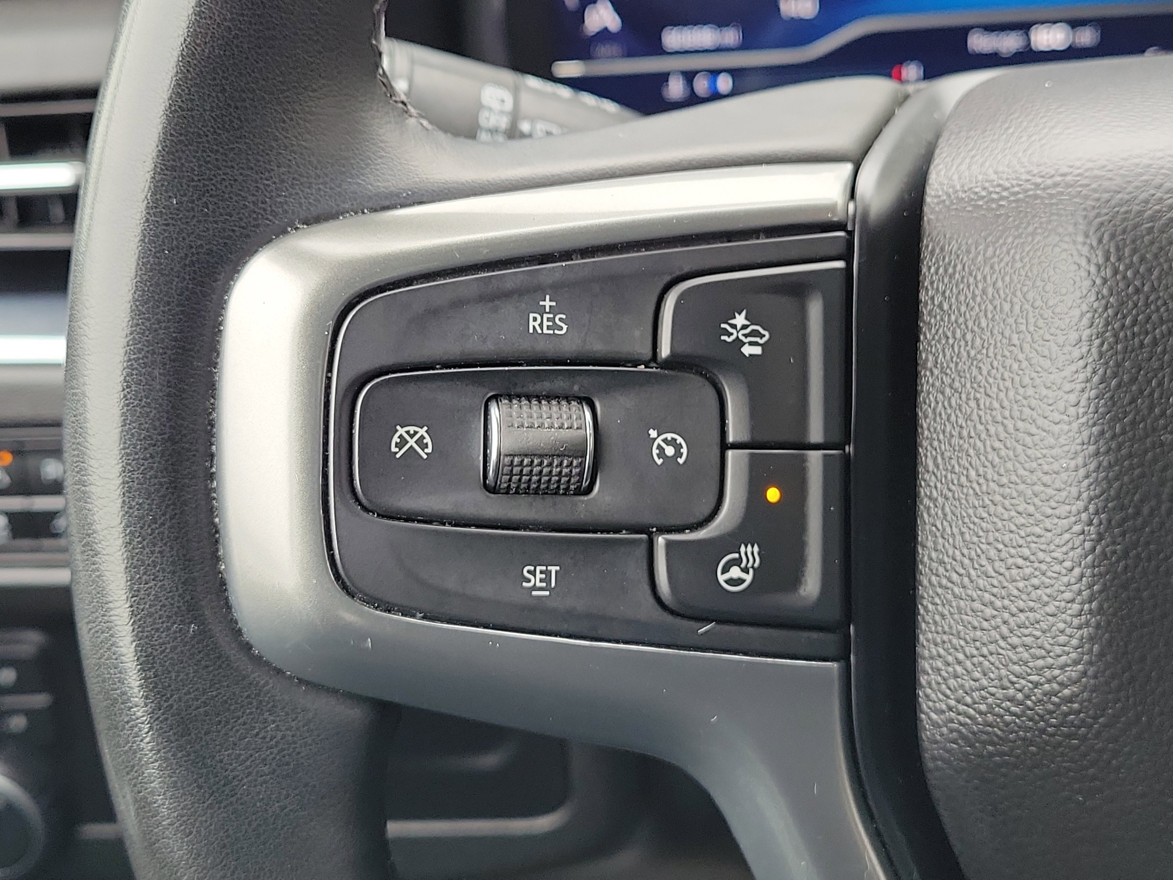 Used 2023 Chevrolet Tahoe Z71 w/ Luxury Package image 23
