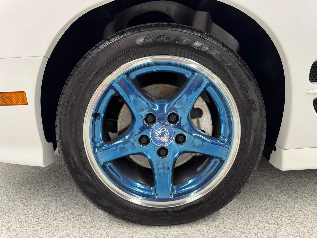 Used 1999 Pontiac Firebird Formula RWD image 40