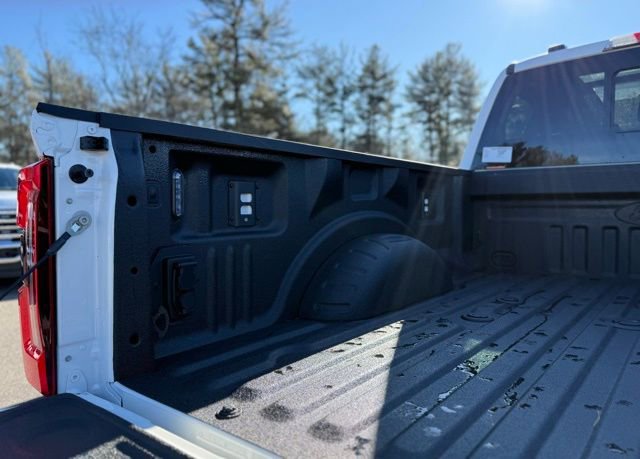 New 2026 Ford F350 Platinum w/ Tremor Off-Road Package image 7