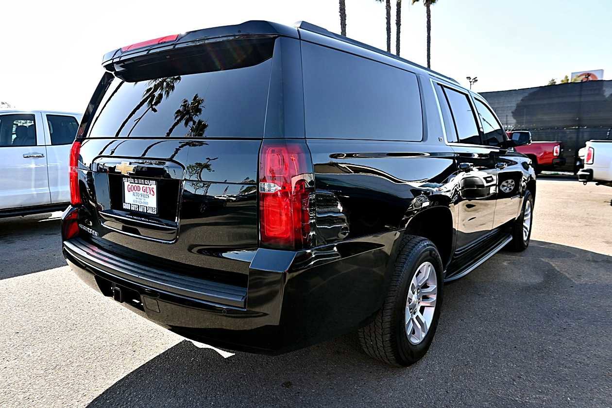 Used 2019 Chevrolet Suburban LT image 7