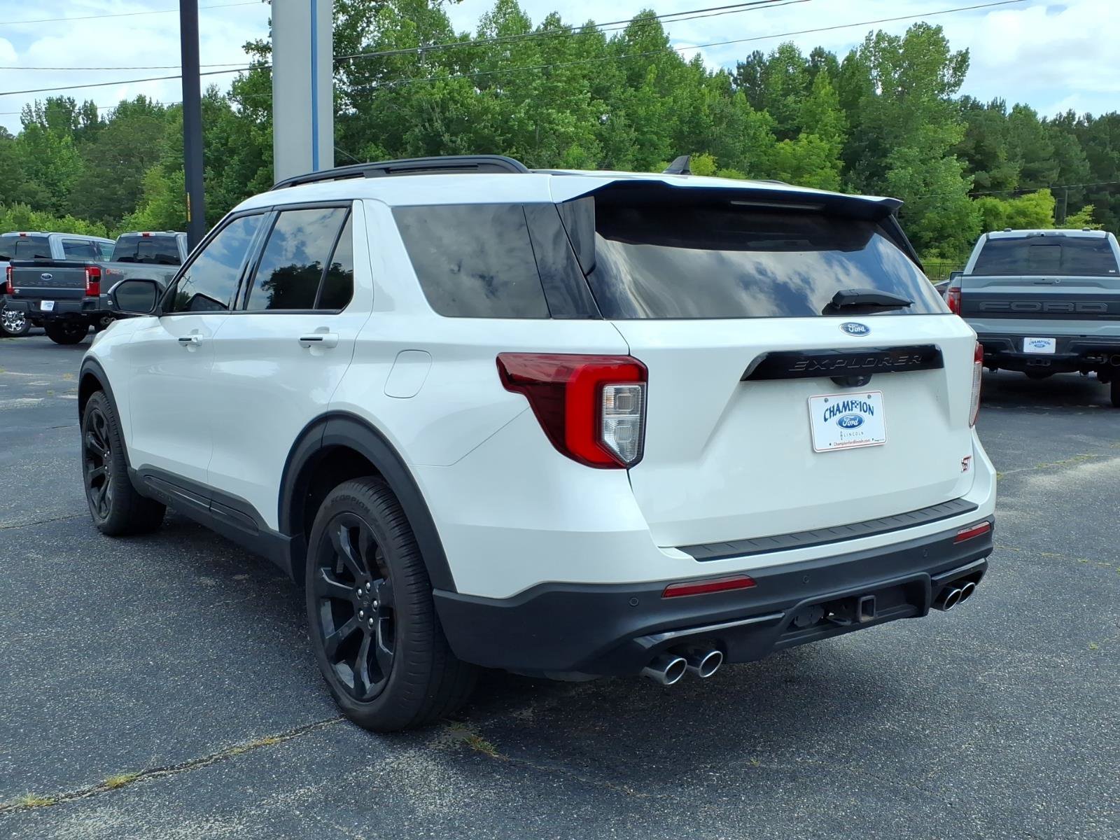 Used 2023 Ford Explorer ST w/ Equipment Group 401A AWD/4WD image 23
