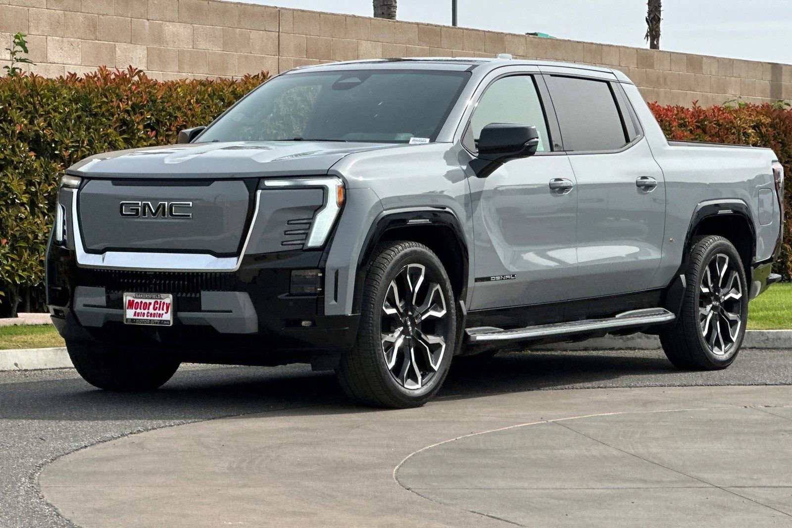 Certified 2024 GMC Sierra EV Denali image 8