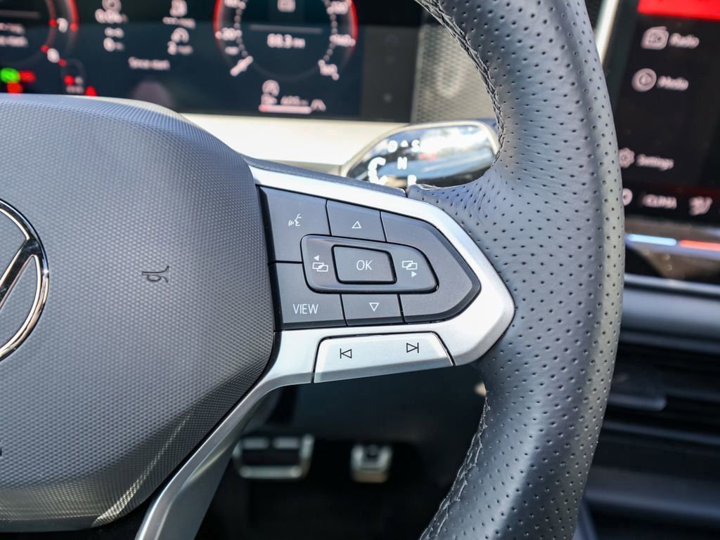 New 2026 Volkswagen Tiguan SE R-Line AWD/4WD image 25